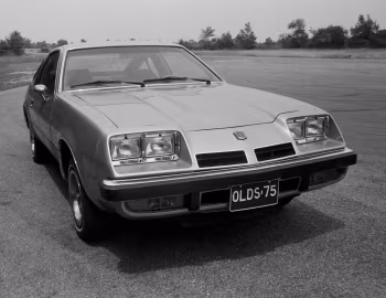 1975 Oldsmobile Starfire (D07)