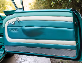 Interior 1957 Oldsmobile Starfire 98 Convertible (3067DX)