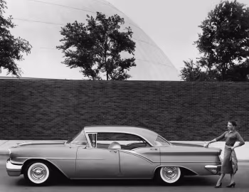 1957 Oldsmobile Starfire 98 Holiday Sedan (3039SDX) '1956–57