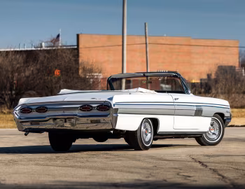 1962 Oldsmobile Starfire Convertible (3667)