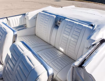 Interior 1962 Oldsmobile Starfire Convertible (3667)