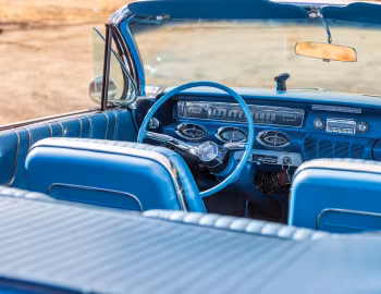 Interior 1961 Oldsmobile Starfire Convertible (3667)