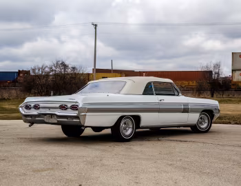 1962 Oldsmobile Starfire Convertible (3667)