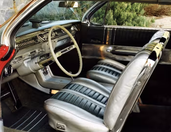 Interior 1962 Oldsmobile Starfire Convertible (3667)