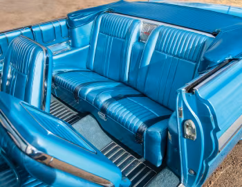 Interior 1961 Oldsmobile Starfire Convertible (3667)