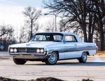 1962 Oldsmobile Starfire Convertible (3667)