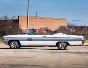 1962 Oldsmobile Starfire Convertible (3667)