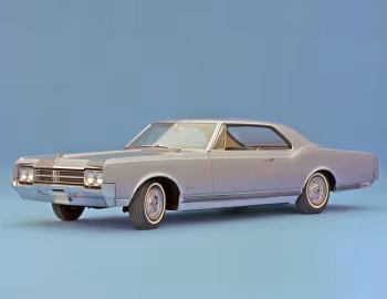 1965 Oldsmobile Starfire Coupe (6657) '1964–65
