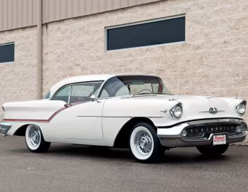 1957 Oldsmobile Super 88 Holiday Coupe (3637SD)