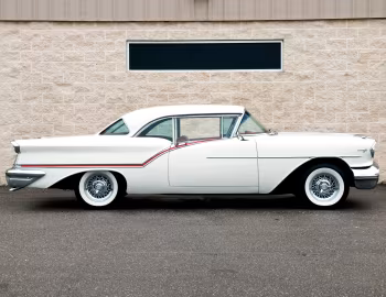 1957 Oldsmobile Super 88 Holiday Coupe (3637SD)
