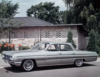 1962 Oldsmobile Super 88 Celebrity Sedan (3569)