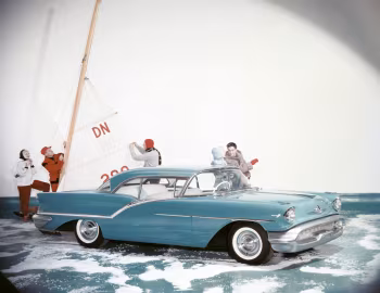 1957 Oldsmobile Super 88 Holiday Coupe (3637SD)