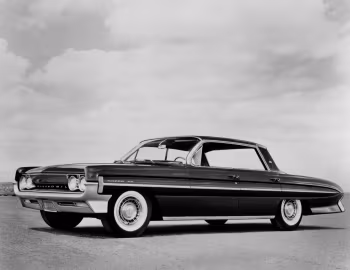 1961 Oldsmobile Super 88 Holiday Sedan (3539)