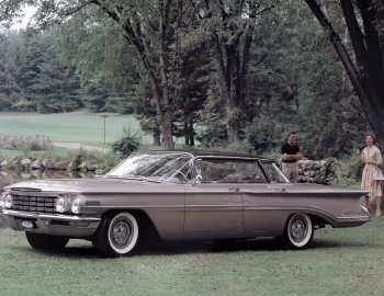 1960 Oldsmobile Super 88 Holiday SportSedan (3539)