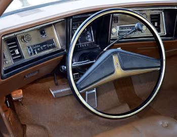 Торпедо 1972 Oldsmobile Toronado (Y57)