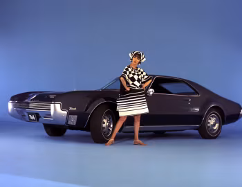 1966 Oldsmobile Toronado Deluxe (9687)