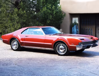 1966 Oldsmobile Toronado (9487)