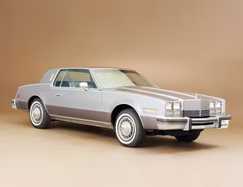 1982 Oldsmobile Toronado Brougham (3E Z57)