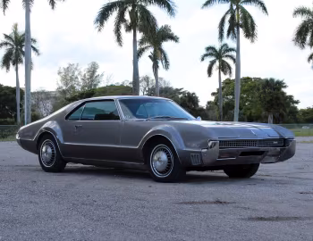 1967 Oldsmobile Toronado Deluxe (39687)