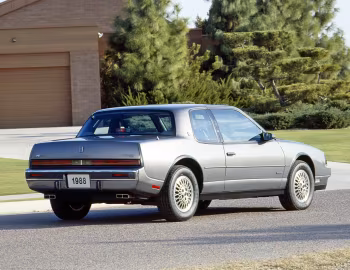1988 Oldsmobile Toronado Troféo FE3