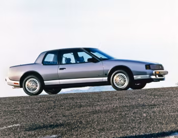 1987 Oldsmobile Toronado Troféo FE3