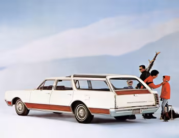 1967 Oldsmobile Vista Cruiser Custom (3865)