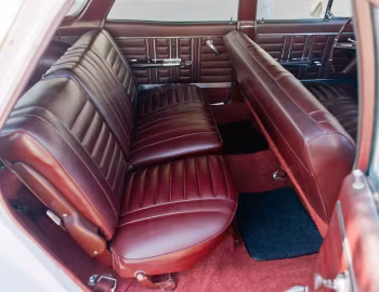 Interior 1967 Oldsmobile Vista Cruiser Custom (3865)