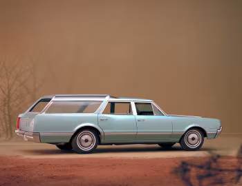 1966 Oldsmobile Vista Cruiser Custom (3865)