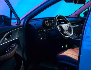 Интерьер Omoda C5 [CIS] '2022–24