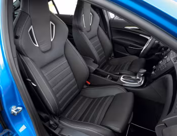 Интерьер Opel Insignia OPC Hatchback [Russia] '08.2011–13