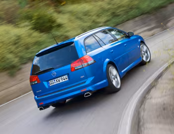 Opel Vectra Caravan OPC (C) '2005–08