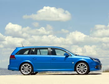 Opel Vectra Caravan OPC (C) '2005–08