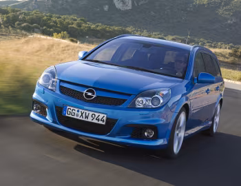 Opel Vectra Caravan OPC (C) '2005–08