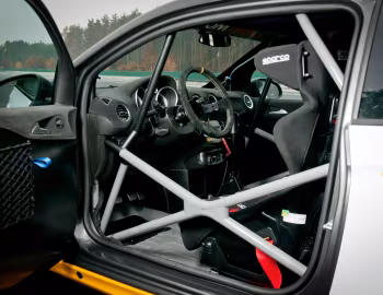 Interior Opel Adam R2 Cup '2013–????