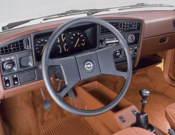 Panel frontal Opel Ascona Berlina [Worldwide] (C1) '08.1981–10.1984