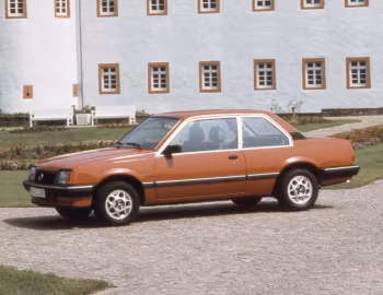 Opel Ascona Berlina 2-door (C1) '1981–84