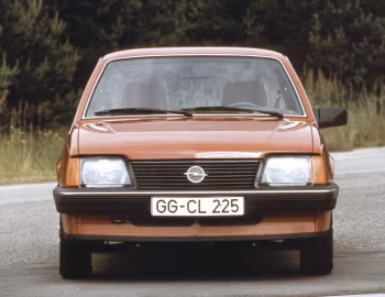 Opel Ascona Berlina [Worldwide] (C1) '08.1981–10.1984