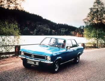 Opel Ascona 1.9 SR 2-door (A) '08.1973–08.1975