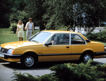 Opel Ascona Luxus 2-door (C1) '1981–84