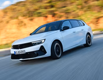 Opel Astra GSe Sports Tourer [Worldwide] (L) '2023–25