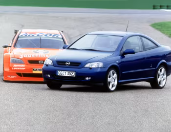 Opel Astra Coupe (G) '2000–04