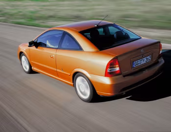 Opel Astra Coupe (G) '2000–04