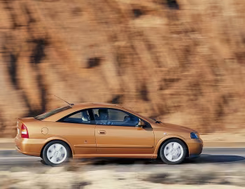 Opel Astra Coupe (G) '2000–04