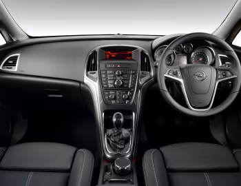Торпедо Opel Astra Sedan [South Africa] (J) '2013–18