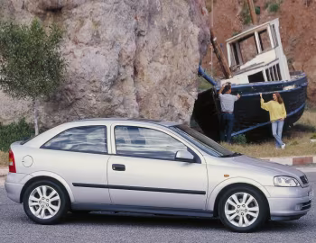 Opel Astra 3-door (G) '1998–2004