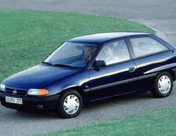 Opel Astra GL 3-door (F) '09.1991–94