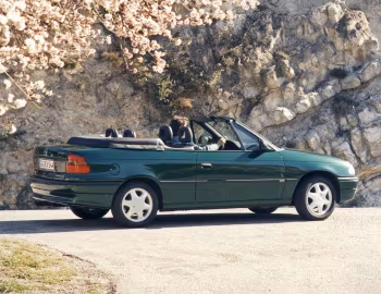 Opel Astra Cabrio (F) '1994–99