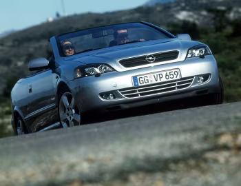 Opel Astra Turbo Cabrio (G) '2001–05