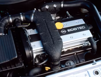 Bajo el capó Opel Astra Turbo Cabrio (G) '2001–05