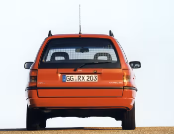 Opel Astra Dream Caravan (F) '06.1996–12.1997